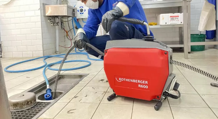 İzmit Tesisatci Gider Klozet Açma 